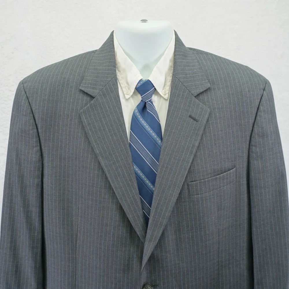 Jos A Bank Signature Gordon Wool Gray Striped 2 Piece Suit 42R  37 / 30 High Ris